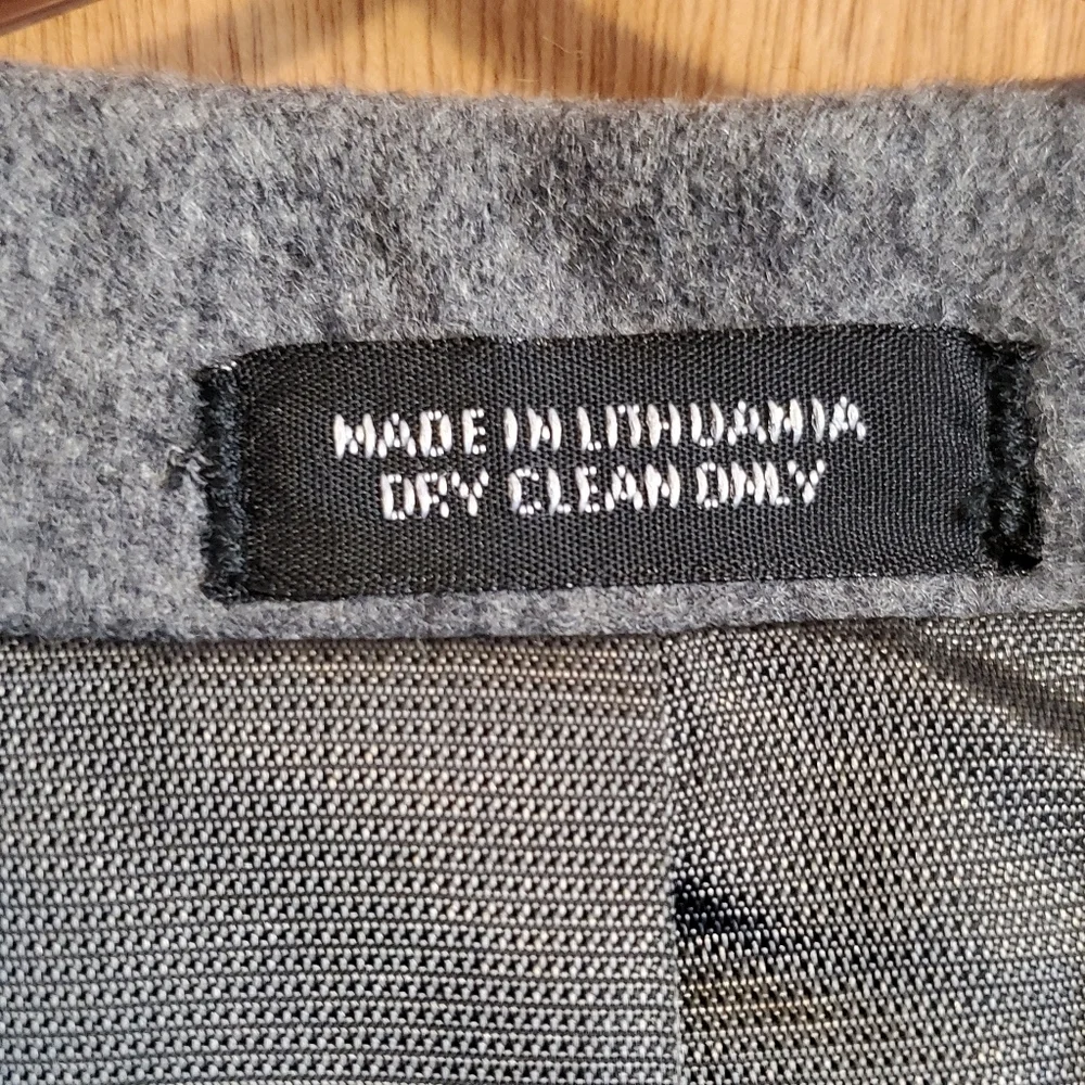 OSCAR DE LA RENTA CASHMERE WOOL BLEND. SPORTS COAT GRAY 40R